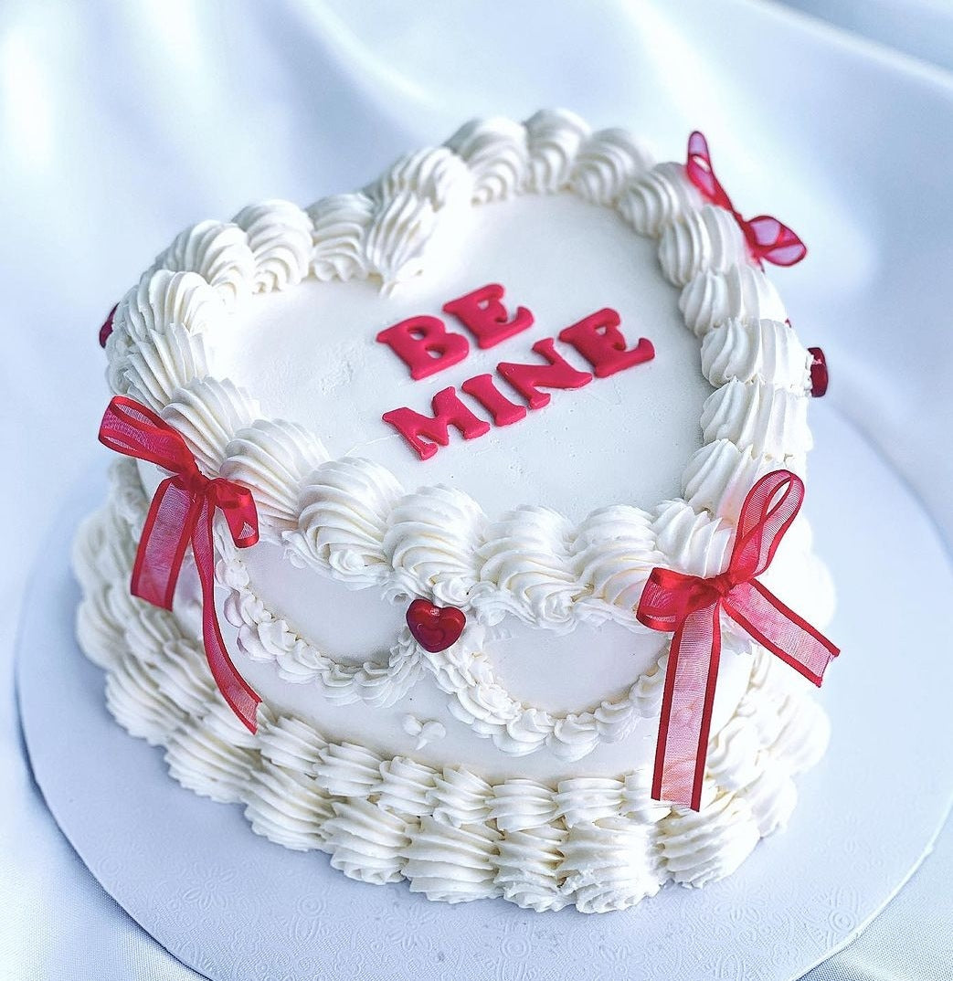 4" Mini Heart Cake